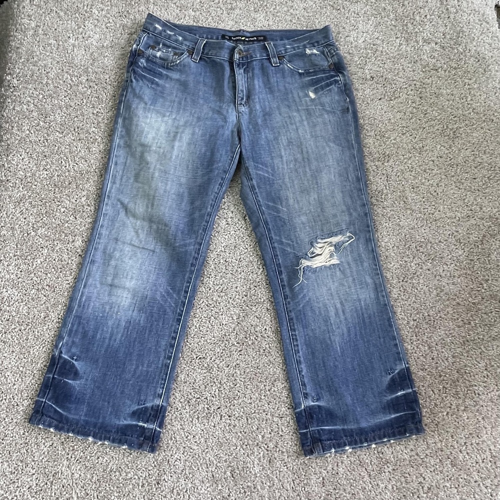 Y2K DKNY Jeans Ludlow Straight Capri Jeans Womens 8 Medium Wash Distressed Denim